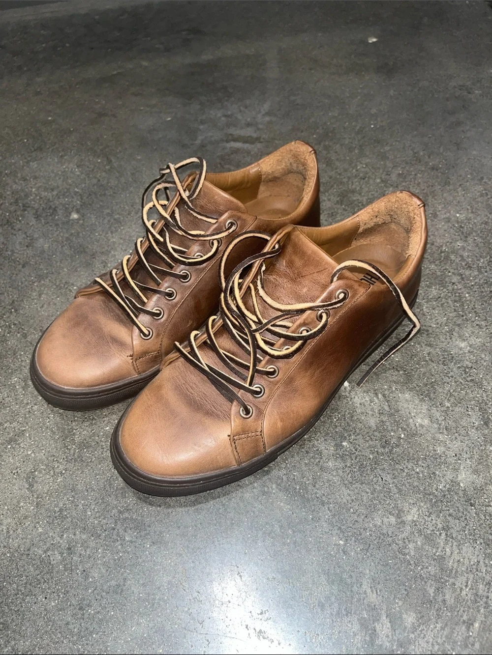 Thursday Leather Sneaker